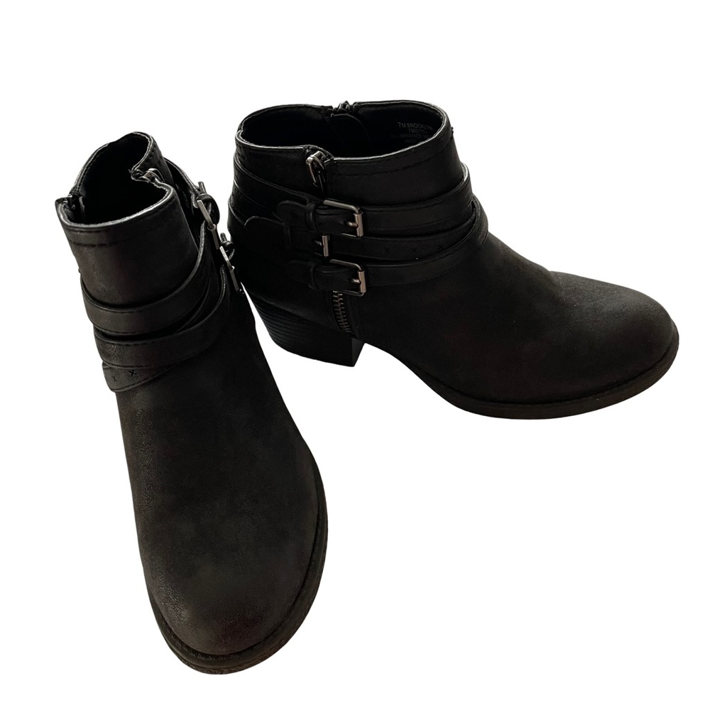 Curfew Black Faux Suede Ankle Booties with Straps and Buckles. Size 7 - Picture 2 of 6